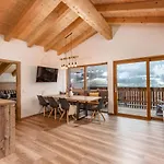 Piekvier Lodge